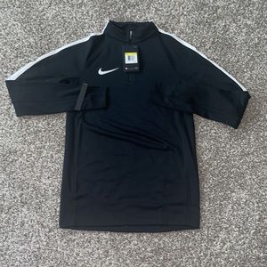 NEW Nike Men's long sleeve Dri-Fit